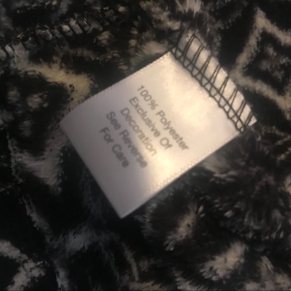 NWT Vera Bradley Concerto Hooded Fleece Robe - Picture 6 of 7